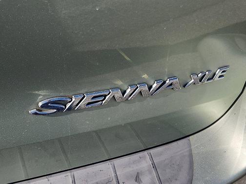 2007 Toyota Sienna XLE