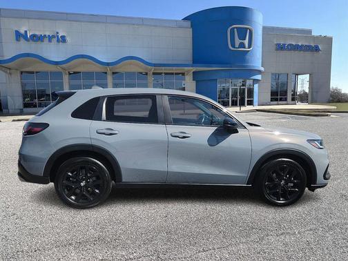 Urban Gray Pearl 2024 Honda HR-V Sport