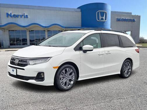 Platinum White Pearl 2026 Honda Odyssey Touring