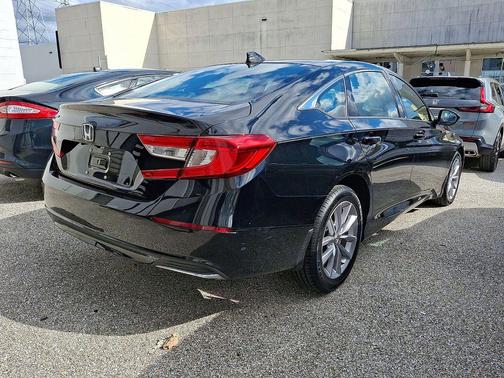 Crystal Black Pearl 2021 Honda Accord LX 1.5T