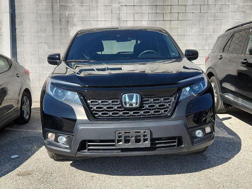 Crystal Black Pearl 2019 Honda Passport Sport