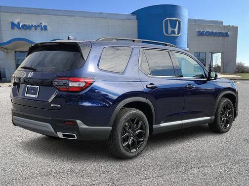 2025 Honda Pilot Touring 8-Passenger