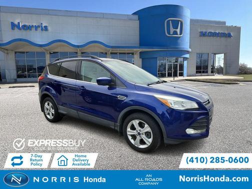 Deep Impact Blue 2016 Ford Escape SE
