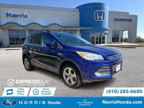 Deep Impact Blue 2016 Ford Escape SE