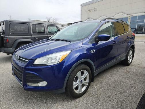 Deep Impact Blue 2016 Ford Escape SE