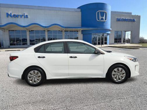 Clear White 2018 Kia Rio LX