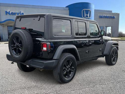 Black Clearcoat 2021 Jeep Wrangler Unlimited Sport Altitude
