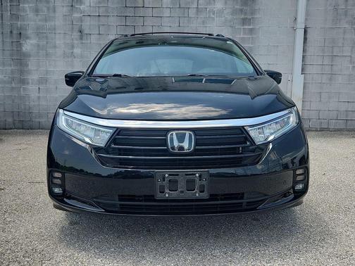 Crystal Black Pearl 2022 Honda Odyssey Touring
