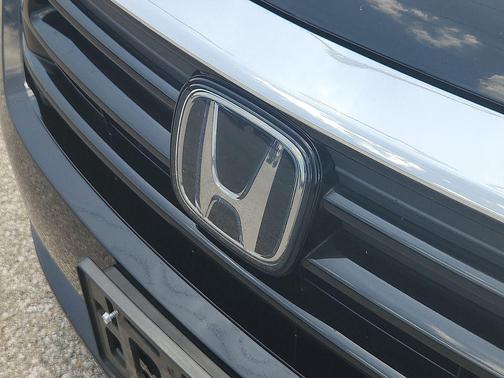 Crystal Black Pearl 2022 Honda Odyssey Touring