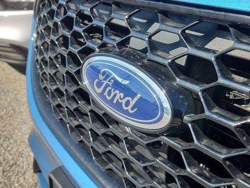 Ford Performance Blue Metallic 2021 Ford Edge ST