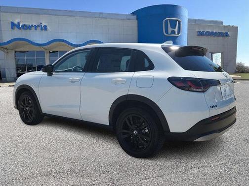 Platinum White Pearl 2026 Honda HR-V AWD Sport