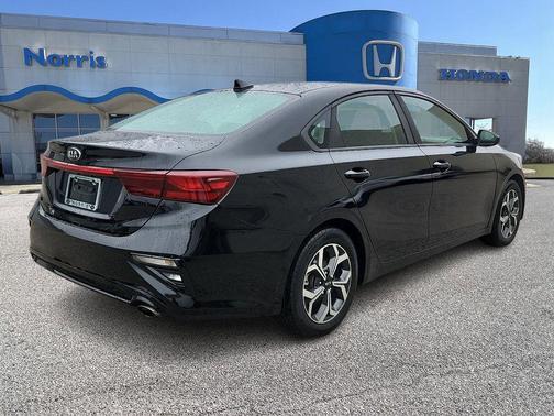 Aurora Black 2019 Kia Forte LXS
