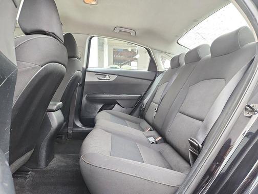 Aurora Black 2019 Kia Forte LXS