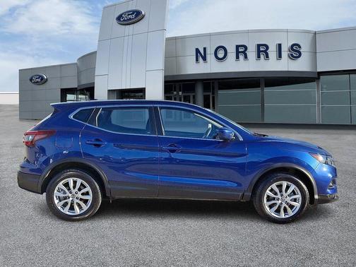 2022 Nissan Rogue Sport S