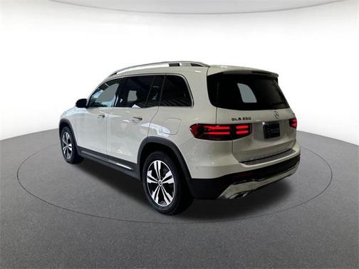 2025 Mercedes-Benz GLB 250 4MATIC