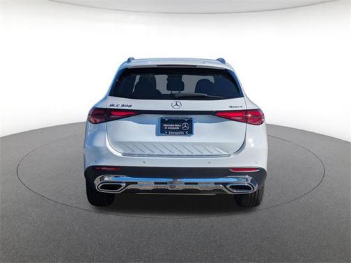 2026 Mercedes-Benz GLC 300 4MATIC