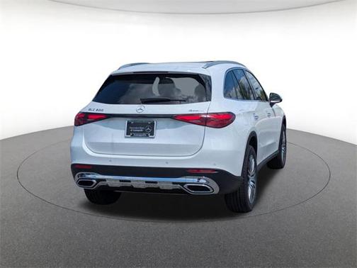 2026 Mercedes-Benz GLC 300 4MATIC