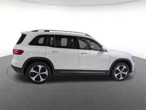 2026 Mercedes-Benz GLB 250 4MATIC