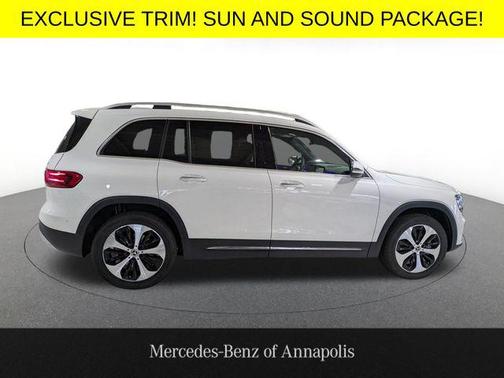 Polar White 2026 Mercedes-Benz GLB 250 4MATIC