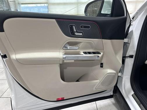 2024 Mercedes-Benz GLB 250 4MATIC