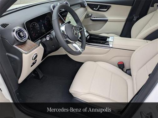 2026 Mercedes-Benz GLC 300 4MATIC