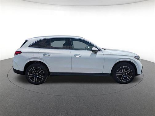 2025 Mercedes-Benz GLC 300 4MATIC