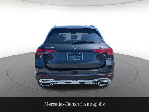 2025 Mercedes-Benz GLC 300 4MATIC