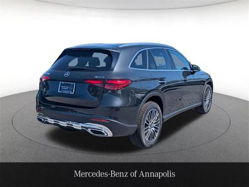 2025 Mercedes-Benz GLC 300 4MATIC