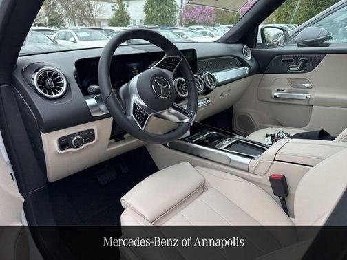 2025 Mercedes-Benz GLB 250 4MATIC