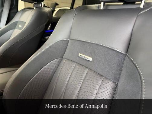 MANUFAKTUR Moonlight White Metallic 2025 Mercedes-Benz AMG GLS 63 Base