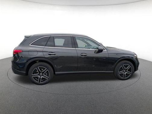 Graphite 2026 Mercedes-Benz GLC 300 4MATIC