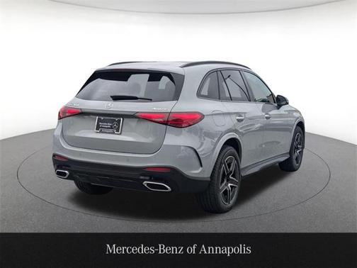 2025 Mercedes-Benz GLC 300 4MATIC