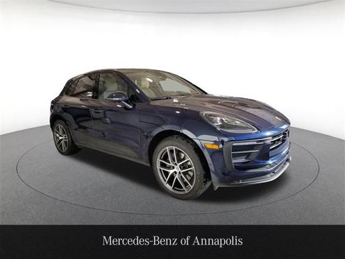 2023 Porsche Macan Base