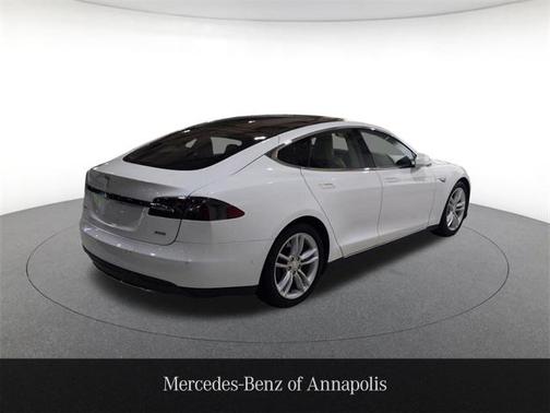 2015 Tesla Model S 85D
