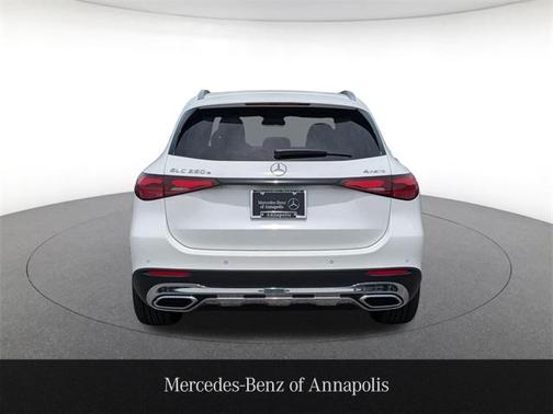 2025 Mercedes-Benz GLC 350e Base