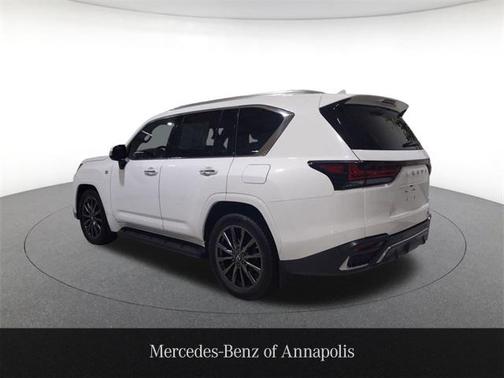 2022 Lexus LX 600 Base