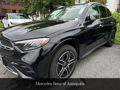 2025 Mercedes-Benz GLC 300 4MATIC