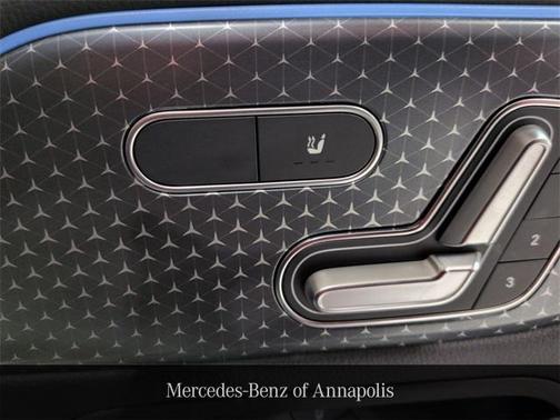 2025 Mercedes-Benz GLB 250 4MATIC