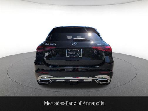 Black 2025 Mercedes-Benz GLC 350e Base