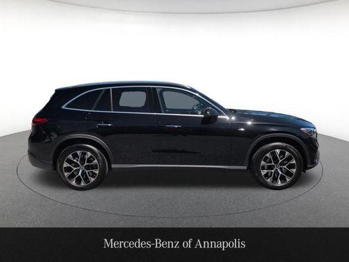 Black 2025 Mercedes-Benz GLC 350e Base