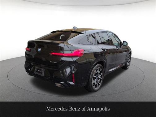 2024 BMW X4 xDrive30i
