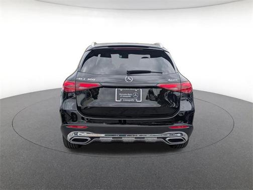 2026 Mercedes-Benz GLC 300 4MATIC