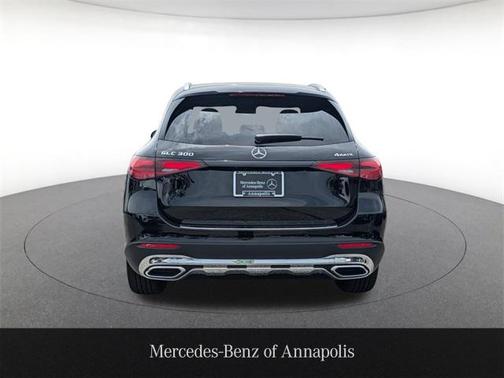 2025 Mercedes-Benz GLC 300 4MATIC
