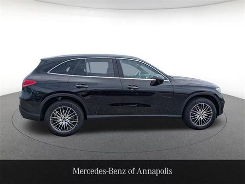 2025 Mercedes-Benz GLC 300 4MATIC