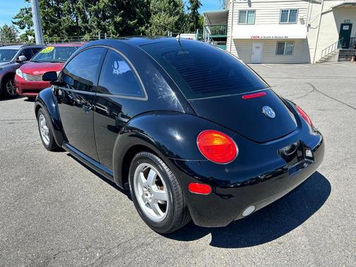 1998 Volkswagen New Beetle Base