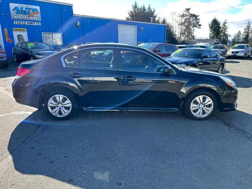 2013 Subaru Legacy 2.5i