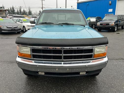 1996 Dodge Dakota Base