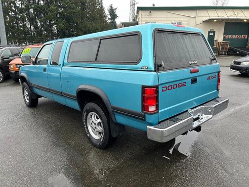 1996 Dodge Dakota Base