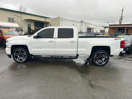 2018 Chevrolet Silverado 1500 2LT