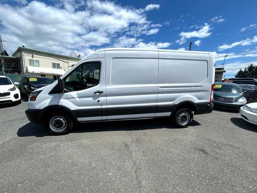 2018 Ford Transit-250 148 WB Medium Roof Cargo